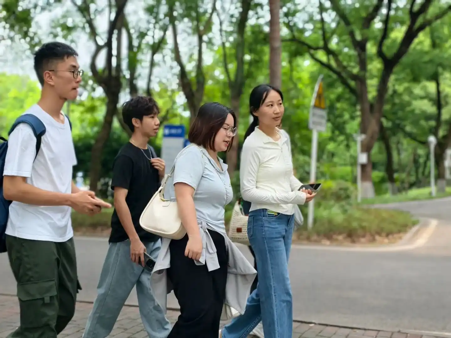 walk campus